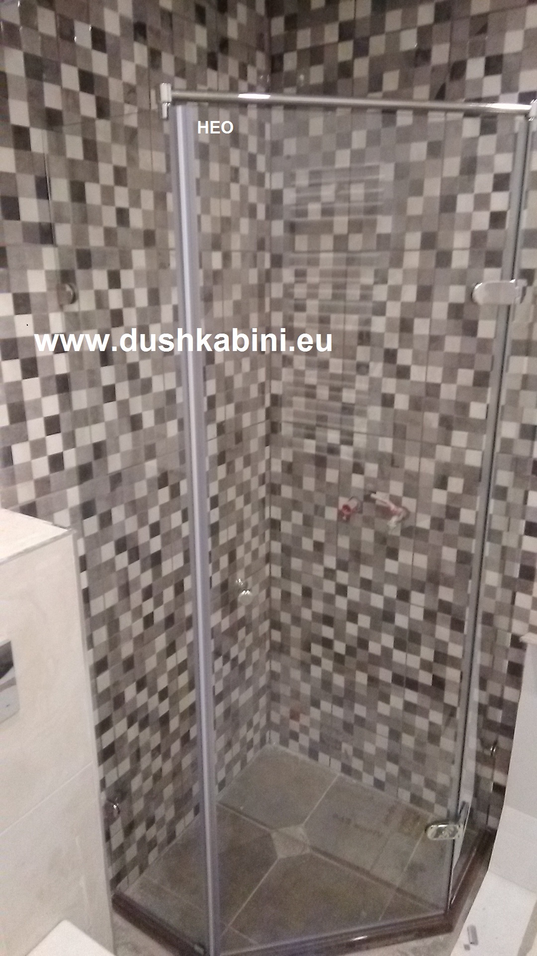 душ кабина 92 Амстердам 135 градуса ПЕТОЪГЪЛНА /трапец НЕО